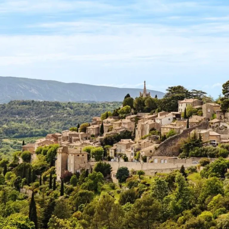 hotel-les-grands-carmes-village-luberon